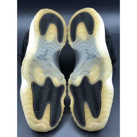 Nike Air Jordan 11 Retro Low Barons Size 6y 528895-010 - Picture 11 of 16